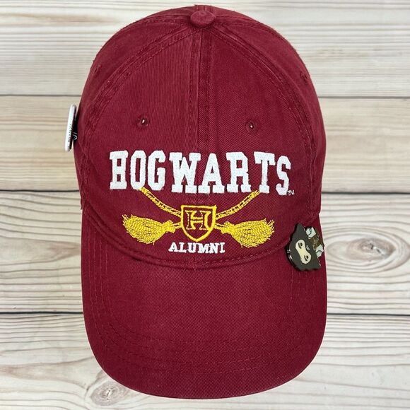 Harry Potter HOGWARTS Alumni Hat Adult Strapback Cap Adjustable Maroon + Pins - Picture 10 of 15